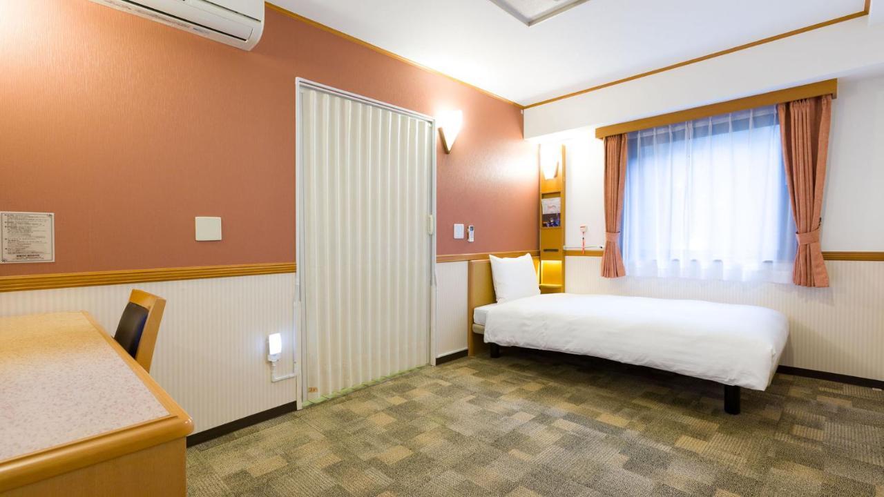 Toyoko Inn Musashi-Nakahara Ekimae Кавасаки Экстерьер фото